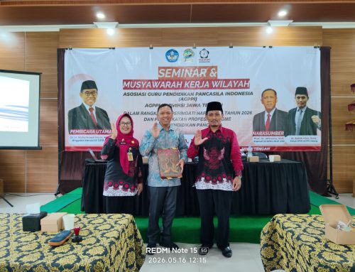 School Civic Education (SCE) di Indonesia perihal Isi dan Modus